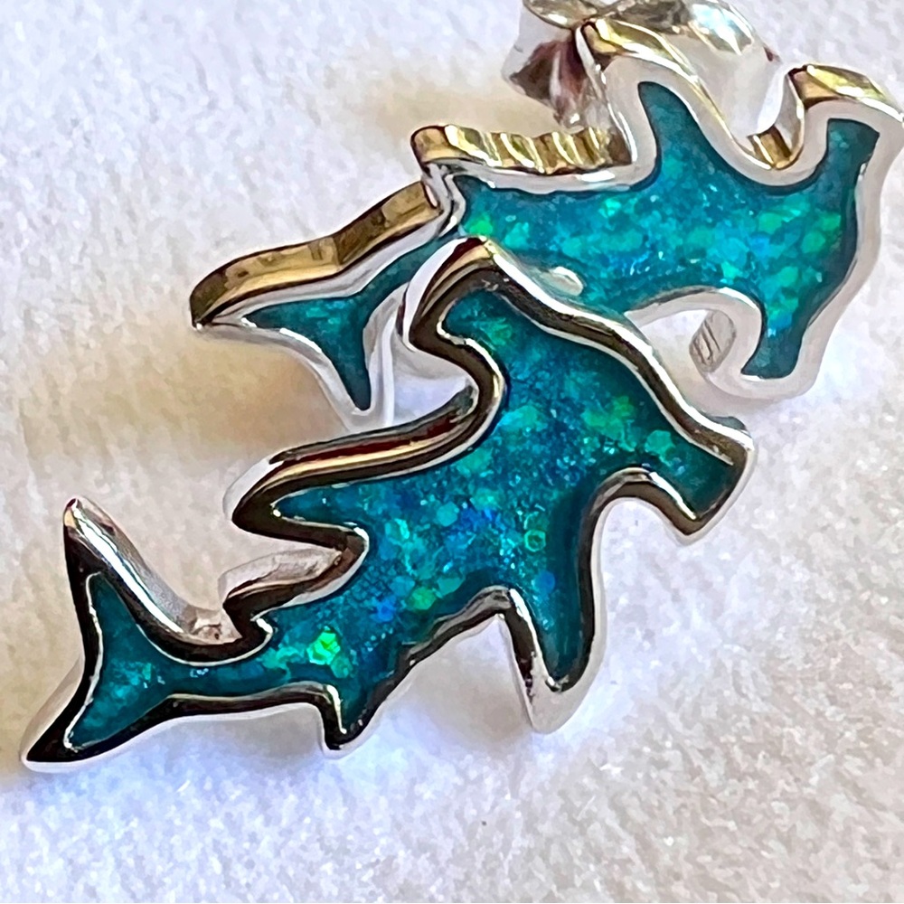 Item 16 - Sterling Silver Hammerhead Shark Earrings Studs NEW